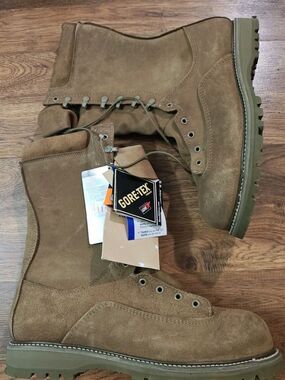 NWT Corcoran Matterhorn Mens 10.5 Gore-Tex Vibram Thinsulate 200g Boots CV3494